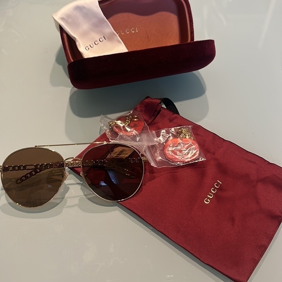 Gucci Charm Sunglasses - Picture 1 of 16